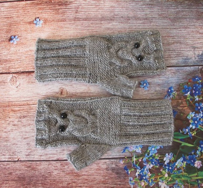 Owl fingerless mittens