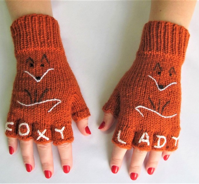 Fingerless mittens foxy lady