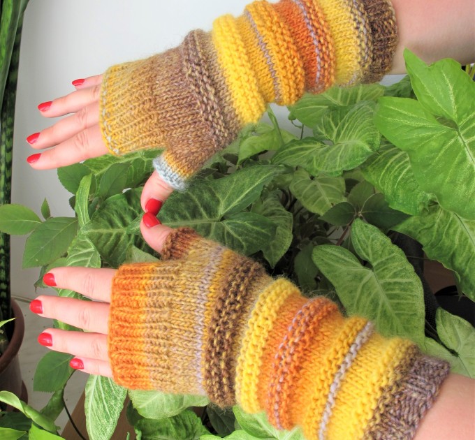 Colorful fingerless mittens