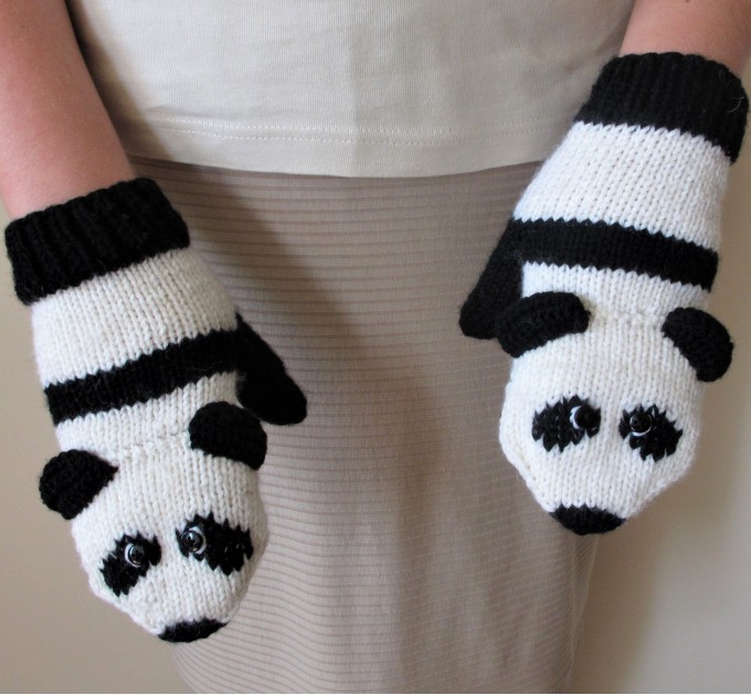 Convertible panda mittens